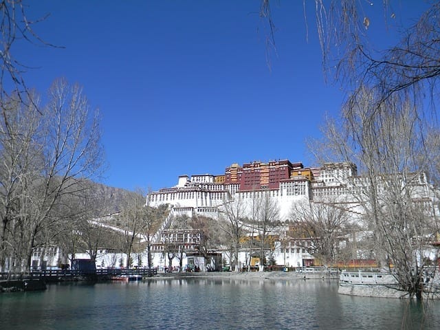 tourismus lhasa landschaft