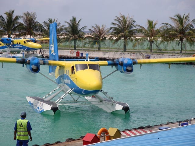 wasserflugzeug ferien malediven
