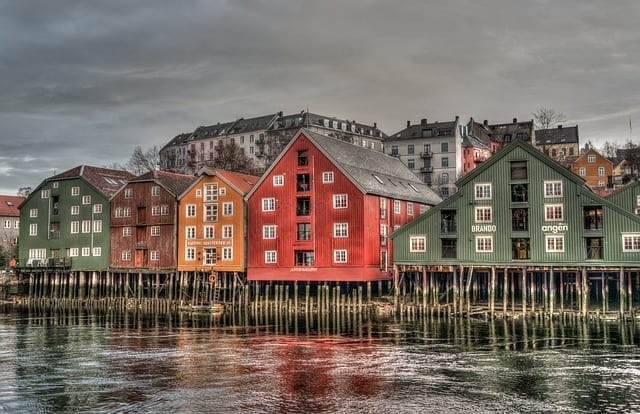 trondheim norwegen architektur